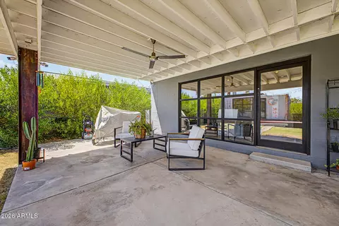 Exterior - 321 E Whitton Ave, Phoenix, AZ 85012 photo 3 of 6