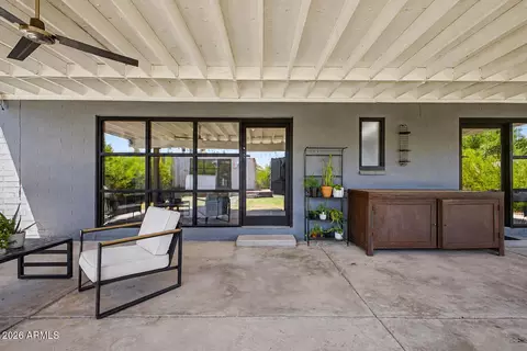 Exterior - 321 E Whitton Ave, Phoenix, AZ 85012 photo 2 of 6