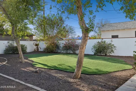 Exterior - 2012 N 23rd St, Phoenix, AZ 85006 photo 4 of 6