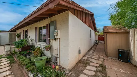 Exterior - 2908 E Cactus Rd, Phoenix, AZ 85032 photo 8 of 13