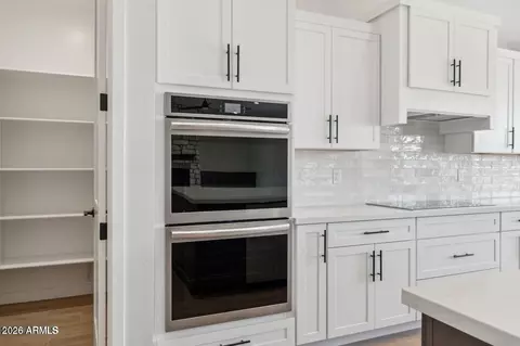 Kitchen - 654 E Paint Your Wagon Trl, Phoenix, AZ 85085 photo 2 of 4