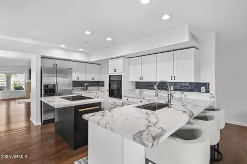 8649 N Willowrain Ct, Scottsdale, AZ 85258