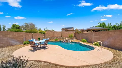 Exterior - 4820 E Melinda Ln, Phoenix, AZ 85054 photo 3 of 8