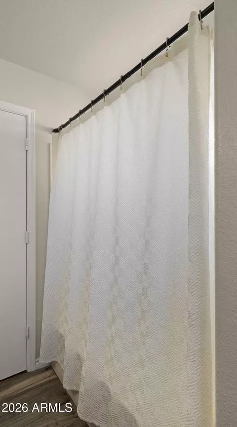 Bath - 4820 E Melinda Ln, Phoenix, AZ 85054 photo 3 of 5
