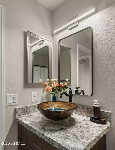 Bath - 4820 E Melinda Ln, Phoenix, AZ 85054 photo 5 of 5