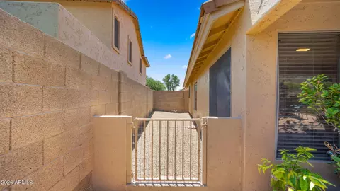 Exterior - 4820 E Melinda Ln, Phoenix, AZ 85054 photo 8 of 8