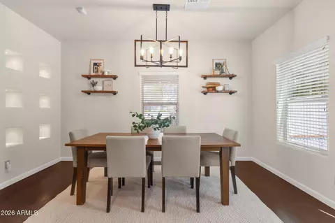 Dining - 3930 N 30th St, Phoenix, AZ 85016 photo 4 of 5