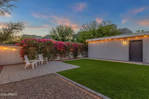 Exterior - 3930 N 30th St, Phoenix, AZ 85016 photo 7 of 9