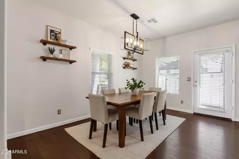Dining - 3930 N 30th St, Phoenix, AZ 85016 photo 5 of 5