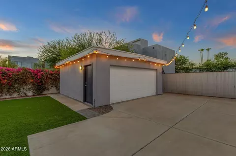 Exterior - 3930 N 30th St, Phoenix, AZ 85016 photo 8 of 9