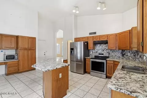 Kitchen - 708 E Hearne Way, Gilbert, AZ 85234 photo 1 of 3