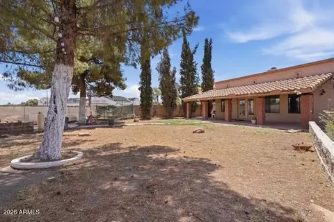 Exterior - 708 E Hearne Way, Gilbert, AZ 85234 photo 4 of 6