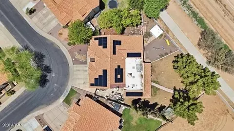 View/Area - 708 E Hearne Way, Gilbert, AZ 85234 photo 1 of 6