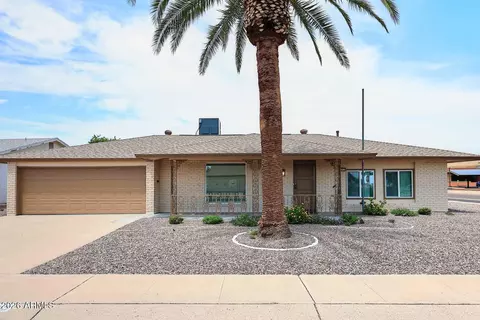 10013 W Desert Forest Cir, Sun City, AZ 85351