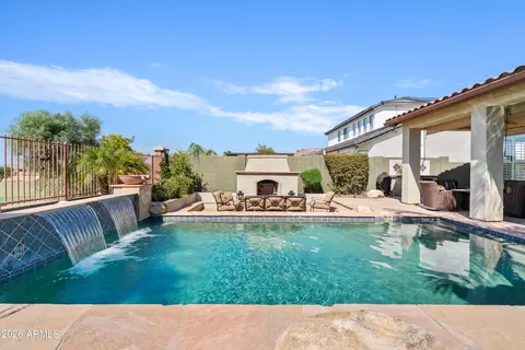 Exterior - 4064 E Clubview Dr, Gilbert, AZ 85298 photo 5 of 16
