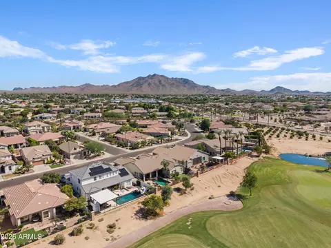 View/Area - 4064 E Clubview Dr, Gilbert, AZ 85298 photo 8 of 9
