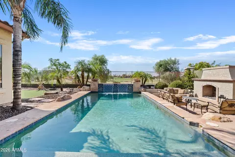 Exterior - 4064 E Clubview Dr, Gilbert, AZ 85298 photo 4 of 16