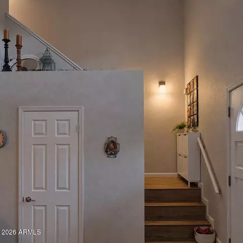 Entry Way - 4316 E Avalon Dr #7, Phoenix, AZ 85018 photo 3 of 3