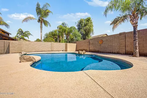 Exterior - 1127 E Dublin St, Gilbert, AZ 85295 photo 6 of 9