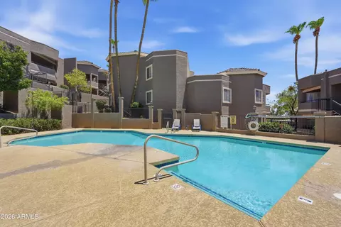 Exterior - 1720 E Thunderbird Rd #1040, Phoenix, AZ 85022 photo 3 of 7