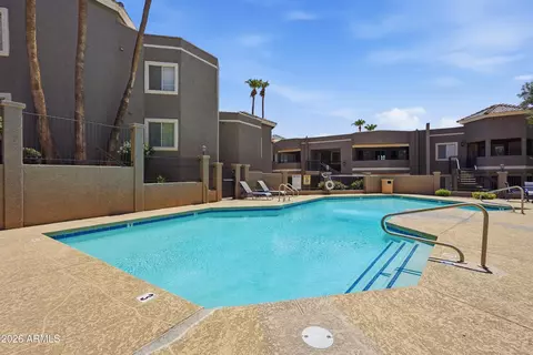 Exterior - 1720 E Thunderbird Rd #1040, Phoenix, AZ 85022 photo 4 of 7