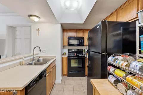 Kitchen - 1720 E Thunderbird Rd #1040, Phoenix, AZ 85022 photo 1 of 2