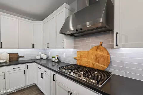Kitchen - 9847 E Resistance Ave, Mesa, AZ 85212 photo 3 of 5