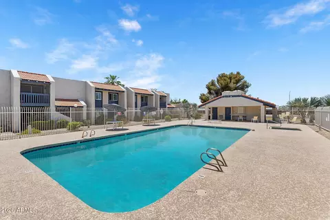 Exterior - 5409 W Echo Ln, Glendale, AZ 85302 photo 9 of 10