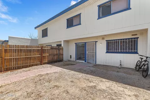 Exterior - 5409 W Echo Ln, Glendale, AZ 85302 photo 5 of 10