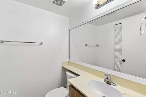 Bath - 5409 W Echo Ln, Glendale, AZ 85302 photo 1 of 2