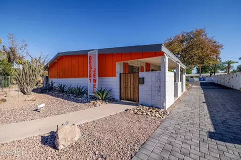 Exterior - 2947 N 39th St, Phoenix, AZ 85018 photo 11 of 13