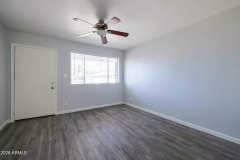 Living - 2947 N 39th St, Phoenix, AZ 85018 photo 1 of 1