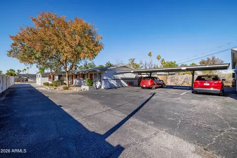 Exterior - 2947 N 39th St, Phoenix, AZ 85018 photo 13 of 13