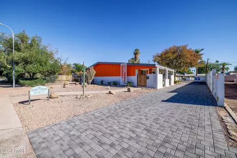 Exterior - 2947 N 39th St, Phoenix, AZ 85018 photo 2 of 13