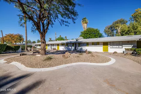 Exterior - 2947 N 39th St, Phoenix, AZ 85018 photo 4 of 13