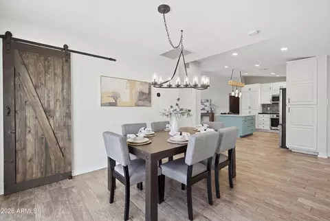 Dining - 5130 E Bannock St, Phoenix, AZ 85044 photo 2 of 4
