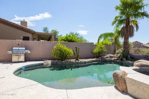 Exterior - 4409 E Lariat Ln, Phoenix, AZ 85050 photo 7 of 12