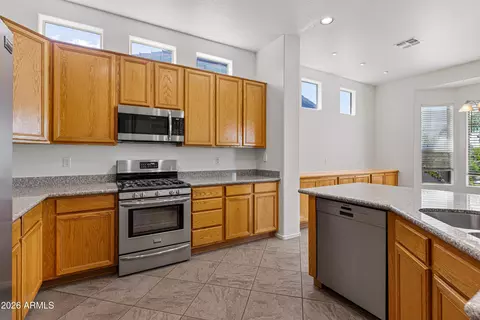 Kitchen - 4409 E Lariat Ln, Phoenix, AZ 85050 photo 3 of 4