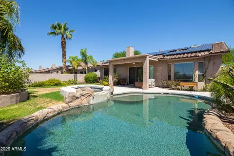 Exterior - 4409 E Lariat Ln, Phoenix, AZ 85050 photo 4 of 12