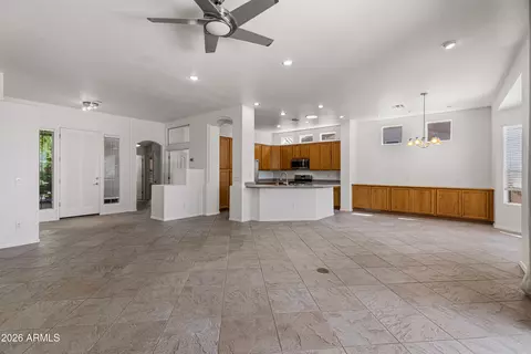 Living - 4409 E Lariat Ln, Phoenix, AZ 85050 photo 3 of 5