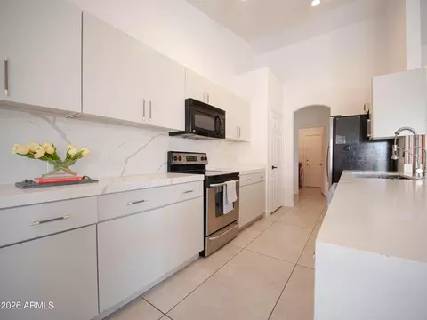 Kitchen - 602 S Neely St, Gilbert, AZ 85233 photo 3 of 4