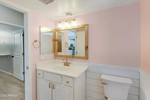 Bath - 1646 E Joseph Way, Gilbert, AZ 85295 photo 2 of 7