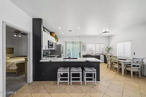 Kitchen - 5614 S 26th Pl, Phoenix, AZ 85040 photo 1 of 3