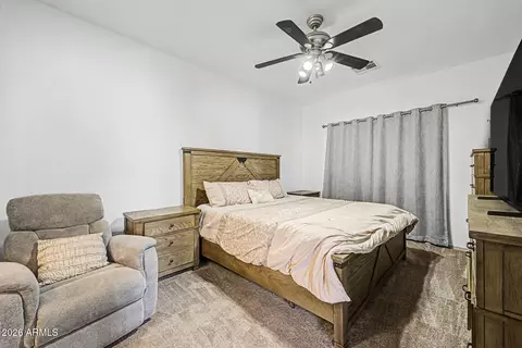 Bedroom - 5614 S 26th Pl, Phoenix, AZ 85040 photo 1 of 5