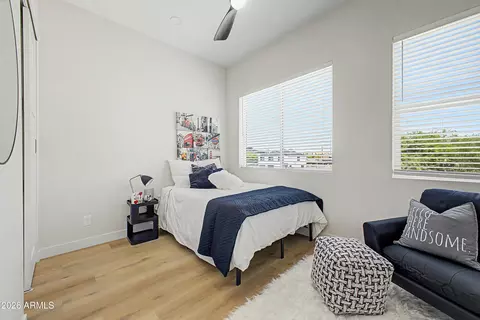 Bedroom - 1104 S Montezuma Ave, Phoenix, AZ 85003 photo 4 of 5
