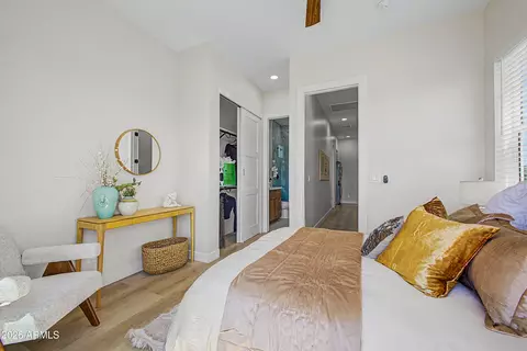 Bedroom - 1104 S Montezuma Ave, Phoenix, AZ 85003 photo 3 of 5