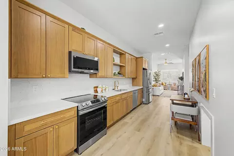 Kitchen - 1104 S Montezuma Ave, Phoenix, AZ 85003 photo 2 of 2