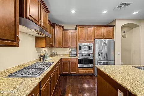 Kitchen - 2526 E Tonto Dr, Gilbert, AZ 85298 photo 4 of 5