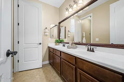 Bath - 2526 E Tonto Dr, Gilbert, AZ 85298 photo 3 of 4