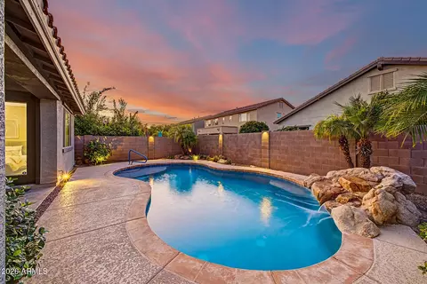 Exterior - 2526 E Tonto Dr, Gilbert, AZ 85298 photo 7 of 10